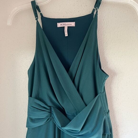 BCBGeneration Twisted Surplice Sheath Dress Bright Elm Size XS Tall - Picture 8 of 14